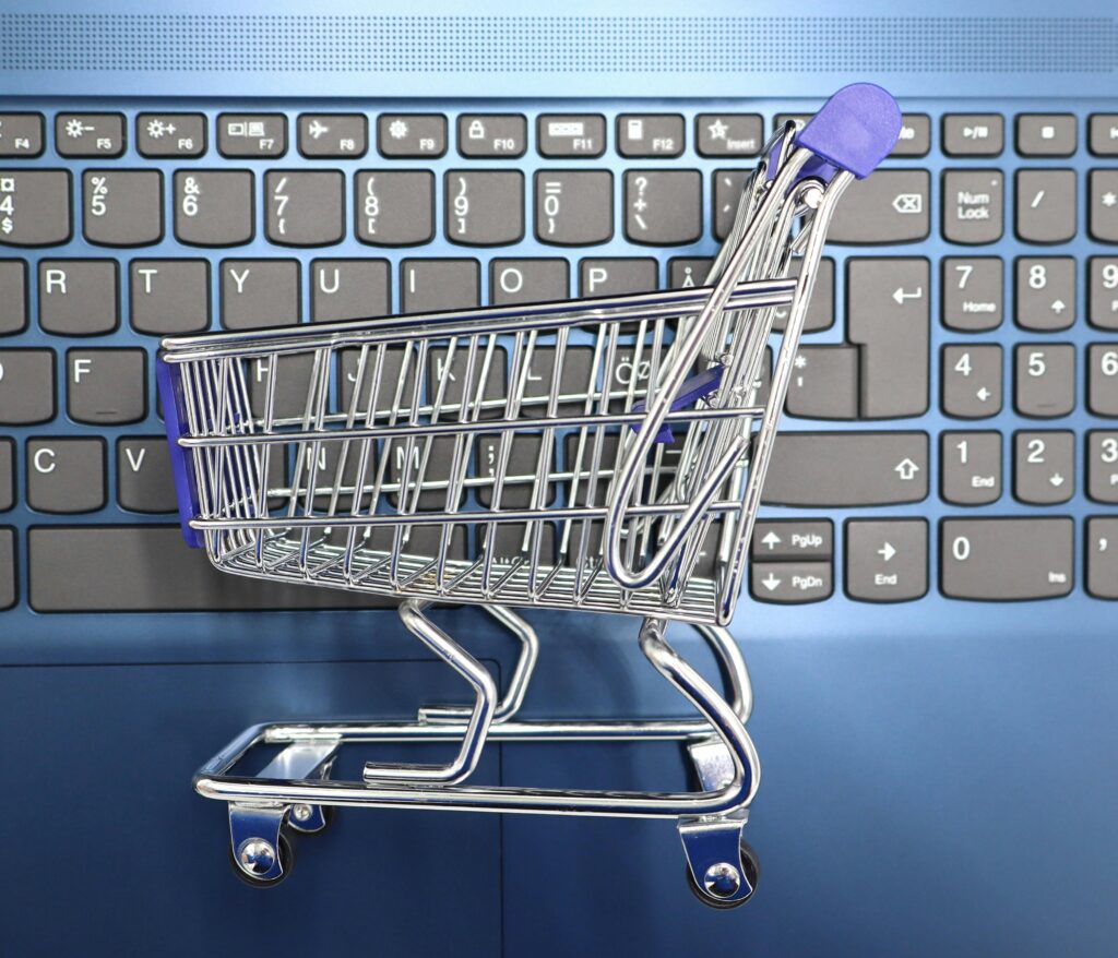 unikalne opisy produktów tworzone z myślą o widoczności w Google, potrzebach klientów i lepszej prezentacji oferty sklepu internetowego